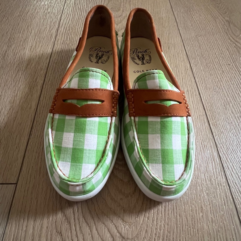 COLE HAAN NWOB Maine Pinch Weekender in Green & White Gingham Check. Women 7B